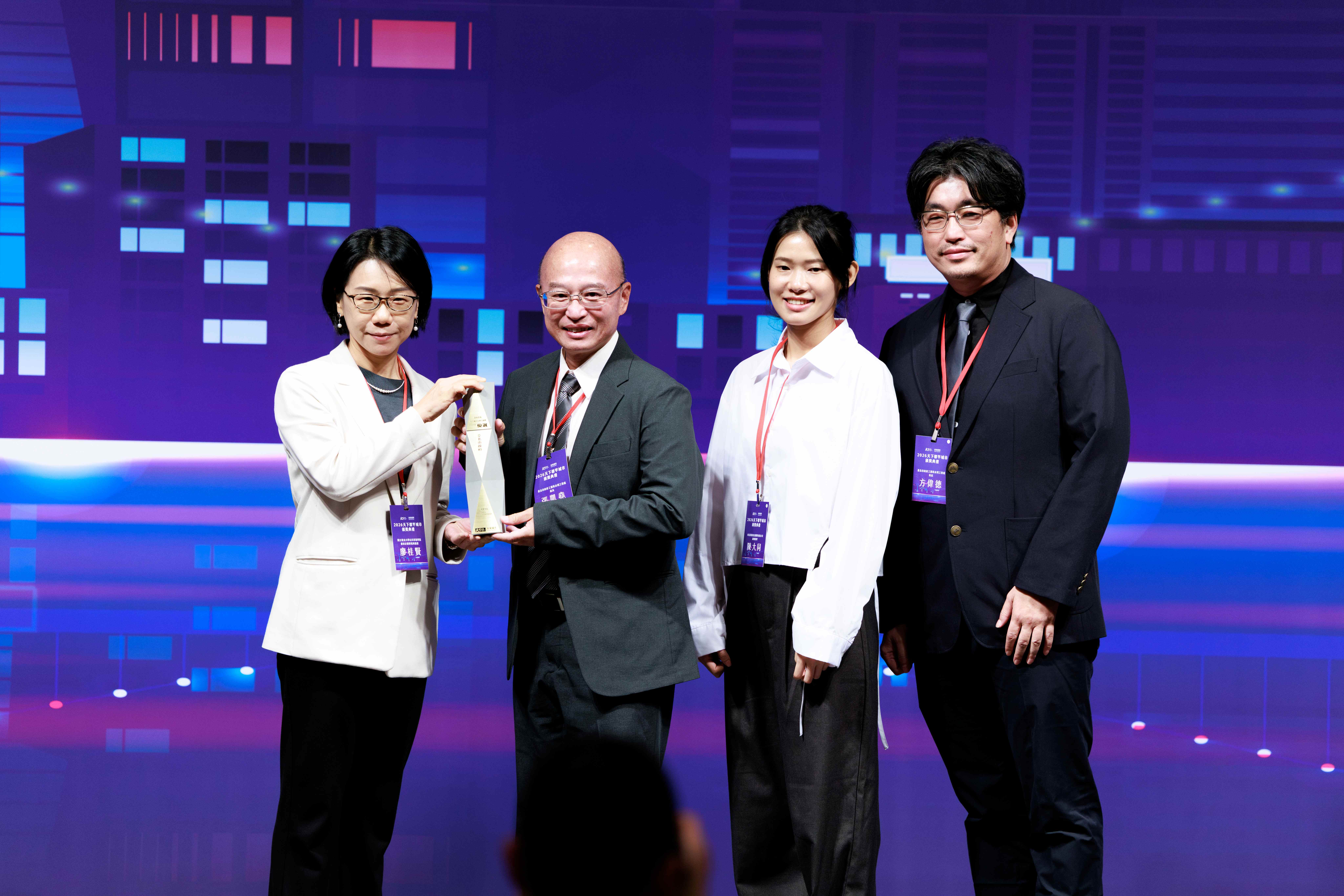 北市水利處的「磺港溪再造」今天30日再榮獲天下雜誌「2026天下城市治理卓越獎」「環境保護組 優選」肯定 (1)