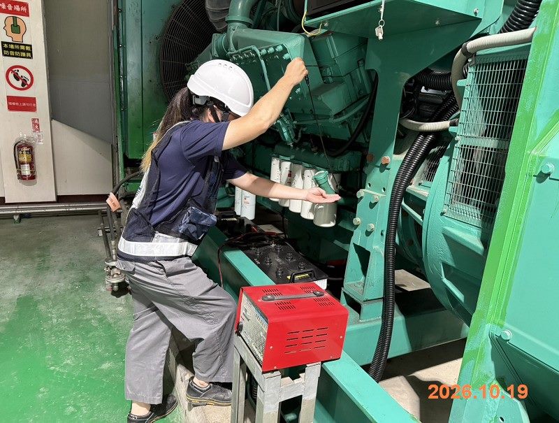 內湖廠緊急發電機檢查成防颱整備_0